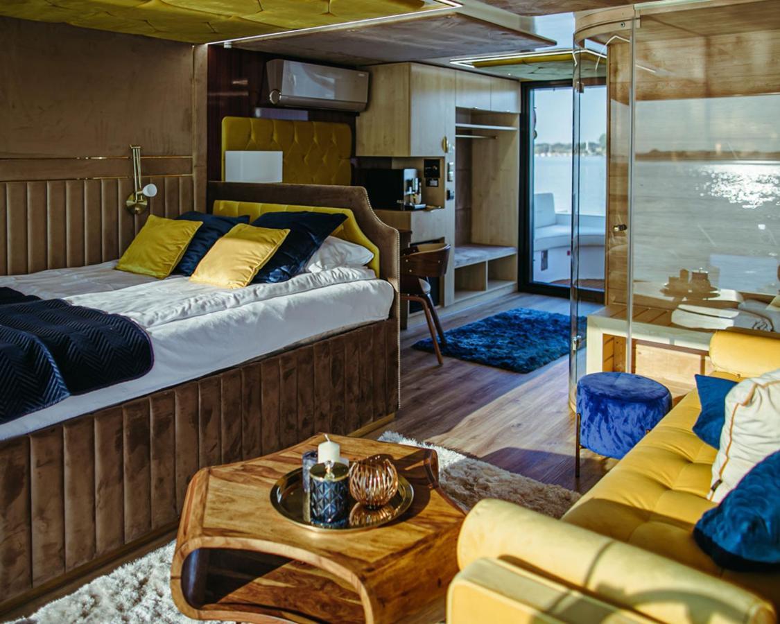 Hausboot Mit Traumlage In Luebeck-Travemuende 호텔 외부 사진